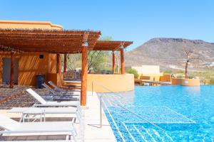 Casa Monmar with Golf Cart, Housekeeping and Beach Club Access