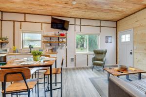 Near Twilight Sites and Scenic Hikes Forks Apt