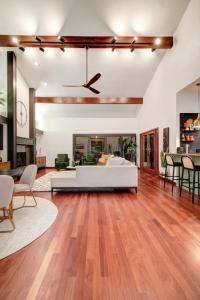 Elegant Granite Bay Getaway Tall Pine Home