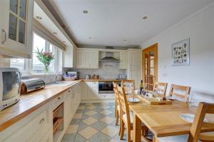 5 Bed in Croyde oc-bonac