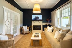 Tudor Charm by the Bay - 4hvězdičkové hotely ve městě Glenelg