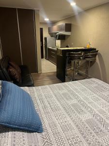 APART monoambiente con pileta climatizada