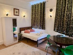 The Finchley Grand Flat I