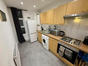 The Finchley Grand Flat II