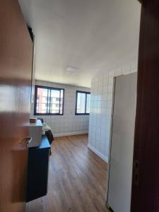 Dois quartos na quadra do mar na Enseada do Suá