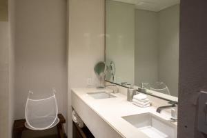 Impressive Condo With Jacuzzi near Medano Beach