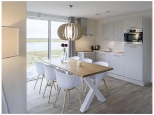 Holiday home with 2 bedrooms