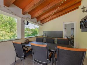 Villa in upani i with swimming pool