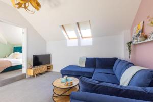 3 Bed in Mawgan Porth oc-s29403