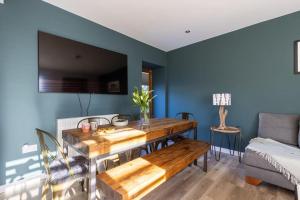 3 Bed in Mawgan Porth oc-s29403