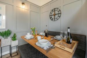 Rosen 7 Godrevy Court