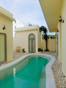 Le Cosmos 2 Vĩnh Hy