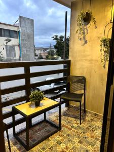 Departamento Moderno con balcón y piscina climatizada