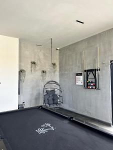 Departamento Moderno con balcón y piscina climatizada