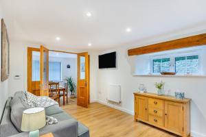 The Byre - Home Farm