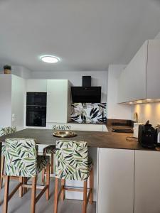 T2 Evasion Azur-4p 150m from tsea, terrace, park.