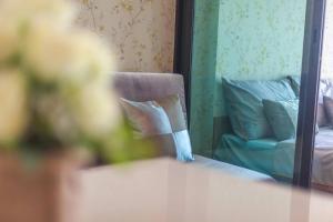 Knightsbridge Duplex Tiwanon by Natcha