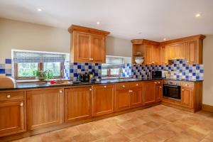 Ocean Blue - Port Isaac