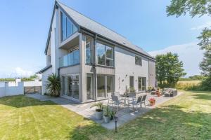 4 Bed in St. Merryn oc-s32624