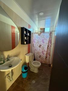 Amanecer Entre Montañas