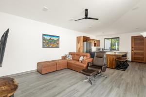 Casa Aurora With Private Patio & Pool