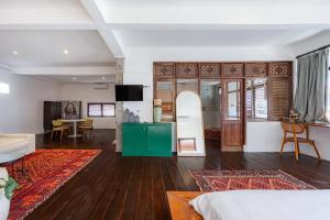 Rustic Modern Balinese Loft in Canggu 5 minutes to The Beach