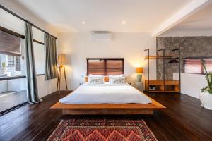 Rustic Modern Balinese Loft in Canggu 5 minutes to The Beach