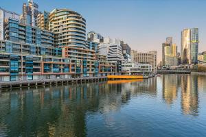Flinders Wharf - River Views & Free Parking
