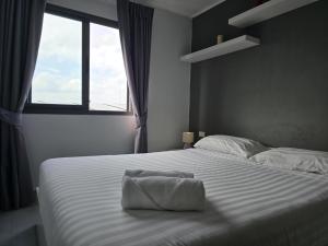 1 BR Condo in good location NV402