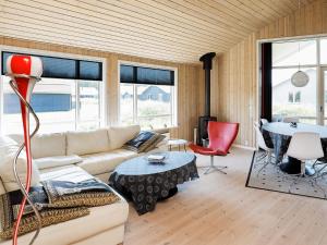 6 person holiday home in Ulfborg-By Traum
