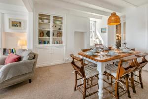 Harbourside - Mousehole