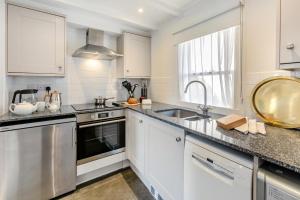 Harbourside - Mousehole