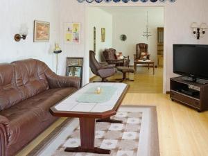 6 person holiday home in ULLARED