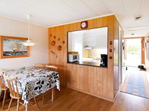 5 person holiday home in GLOMMEN-By Traum