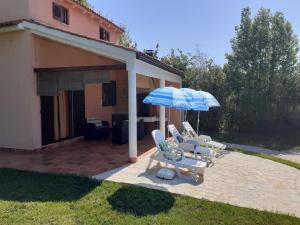 Charming Pool Home Near Pula