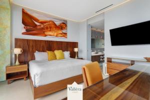 Pier 57, Ocean View, 6th Floor