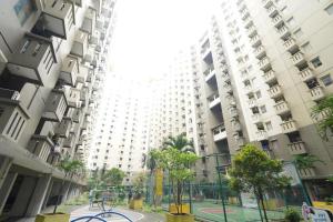 OYO 93545 Gateway Cicadas Apartment By Barbie Homestay