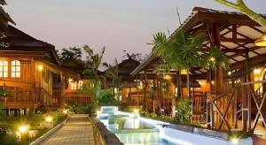 Dang Ky Ploen Tharnnam Resort