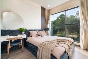 Luxury 3BR Apartment 121m - Resort Pool & Gym - Near Aeon Mall