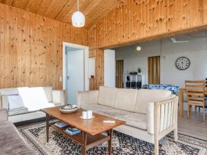 7 person holiday home in Struer-By Traum