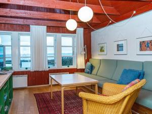 6 person holiday home in Ebeltoft-By Traum