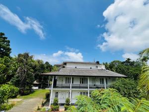 Open Space Luxury Apartments Unawatuna