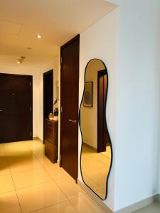 Versatile 1BR with Burj Khalifa View