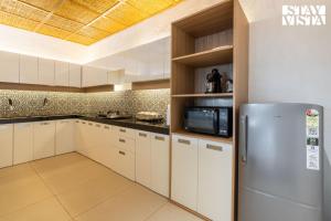 The Wildernest Tale by VEO, StayVista - 3BHK Pet-Friendly Villa with Jacuzzi