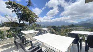 Misty Munnar Cliff Heaven