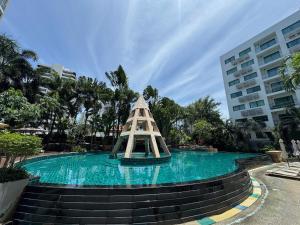 Club Royal Condominium Wongamat A511 - spacious and cozy apartment on the first line of the sea