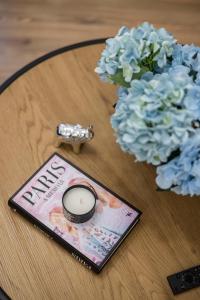 DeLuxe Charming Downtown Suites in Dob St