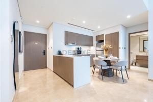 Sky-High 1BR , Perfectly Located Near Dubai Opera and Burj Park, Just a Short Walk to Burj Khalifa and Dubai Mall, Grande, Downtown Dubai by Deluxe Holiday Homes