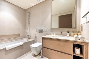 Sky-High 1BR , Perfectly Located Near Dubai Opera and Burj Park, Just a Short Walk to Burj Khalifa and Dubai Mall, Grande, Downtown Dubai by Deluxe Holiday Homes