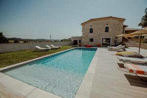 Le Mas des vignes - Piscine - Jacuzzi - 18 pers